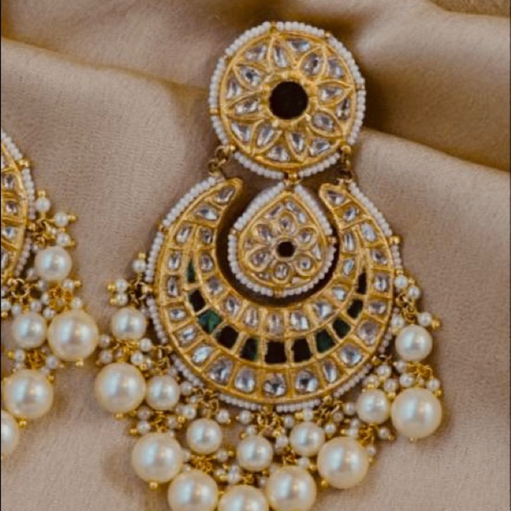 Earring - Picture 3 of 4